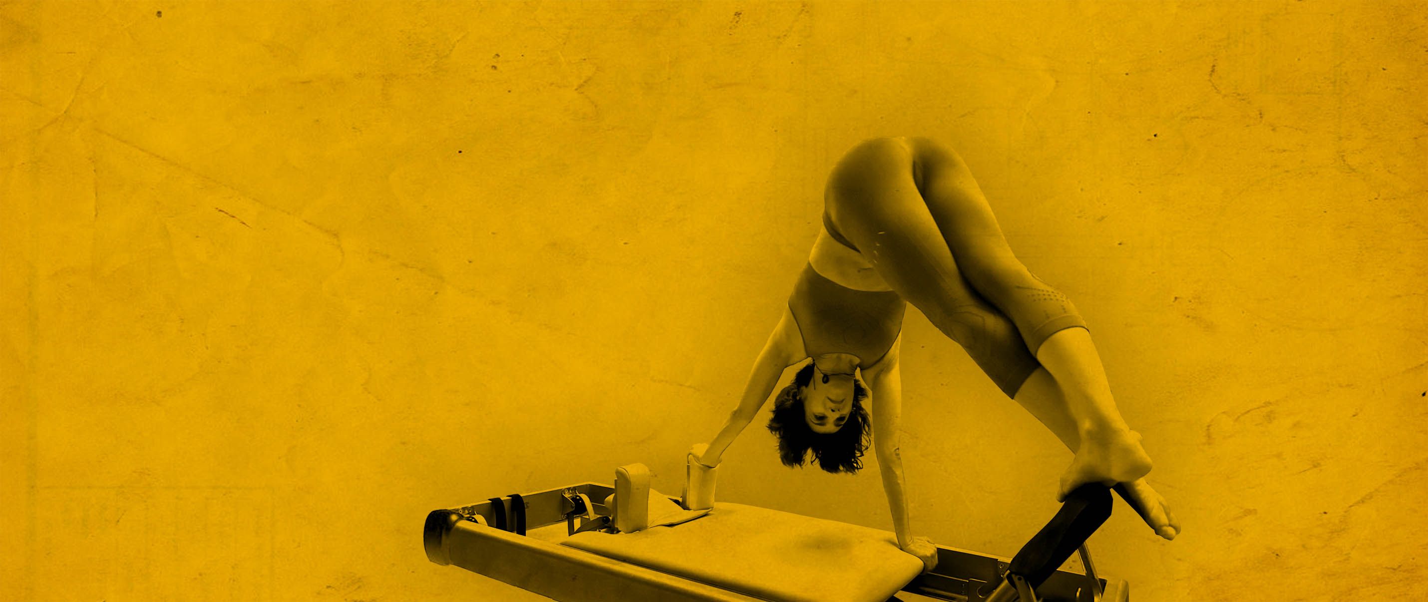 Somos pilates.<br>y nos encanta retarte!